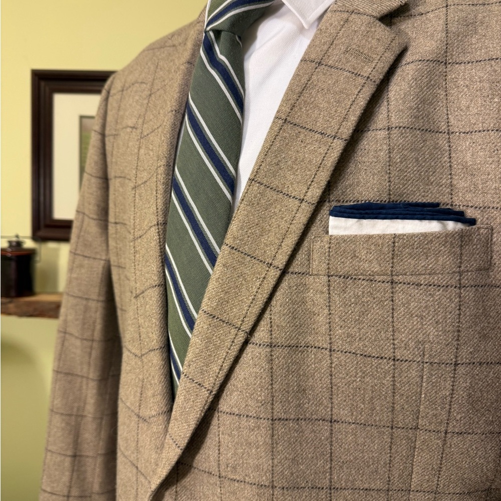 Tommy Hilfiger Sport Coat with Brown Windowpane Design